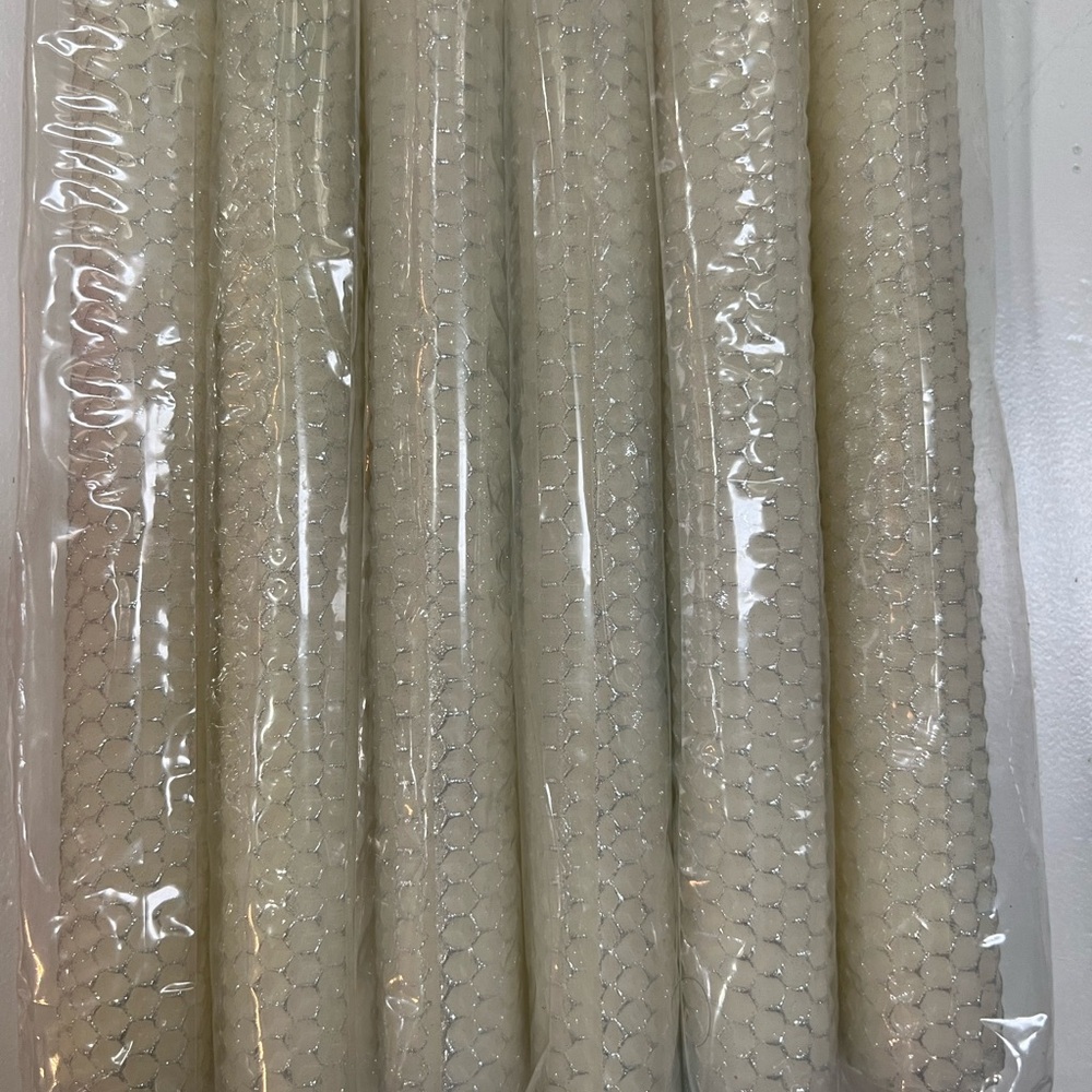 La Petite Abeille pure beeswax white and silvery candles